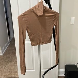 Aritzia “Sunday Best” Freshman Cropped Turtleneck